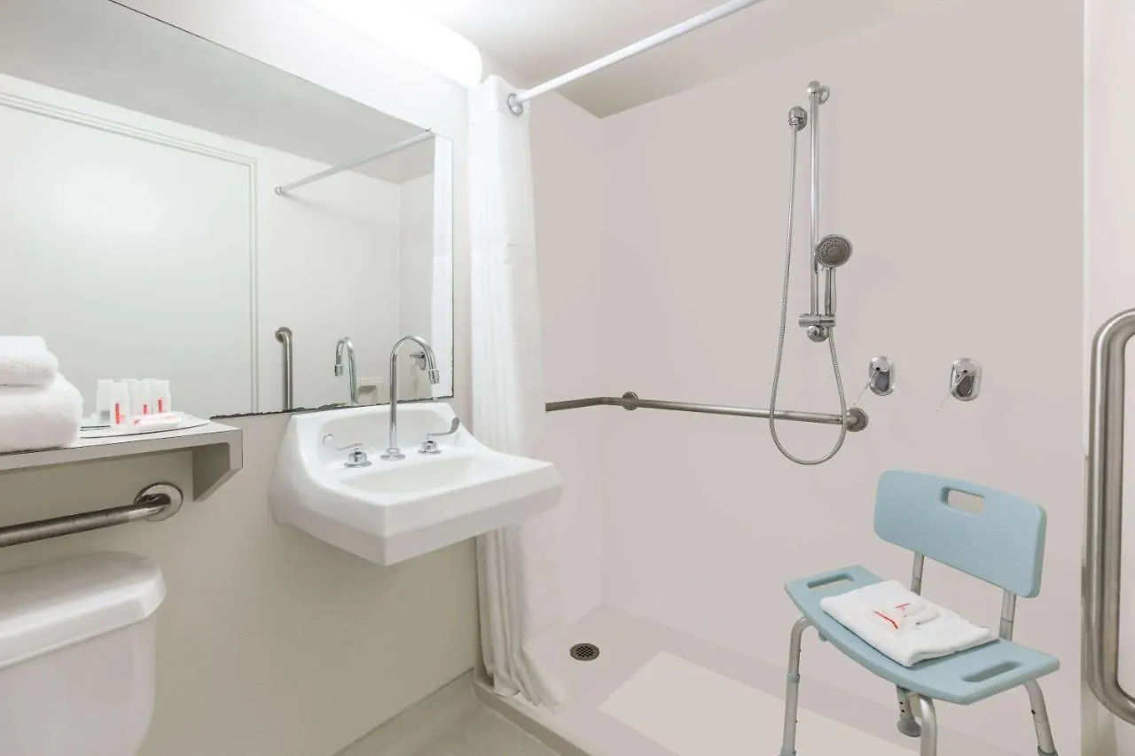 ***  Ramada Plaza By Wyndham Waikiki Hotel Honolulu United States
