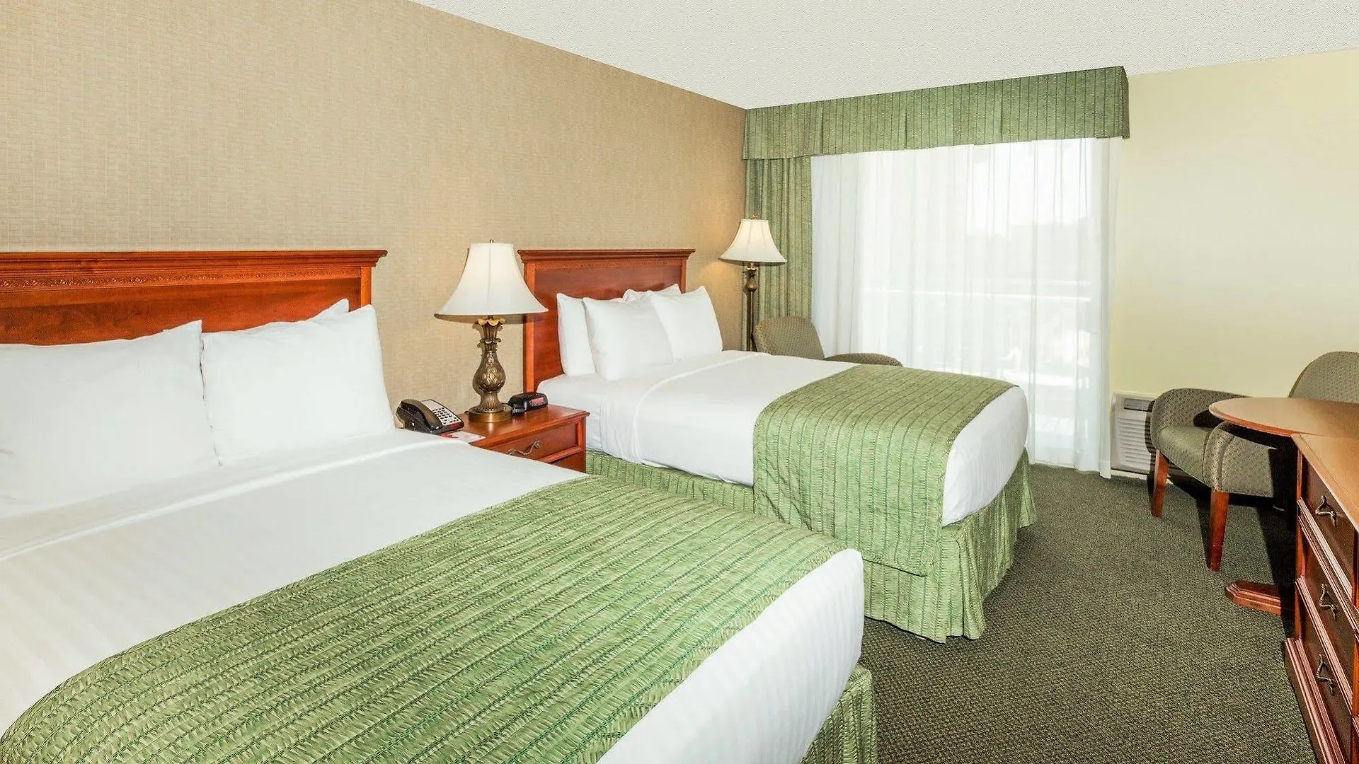 Ramada Plaza By Wyndham Waikiki Hotel Honolulu