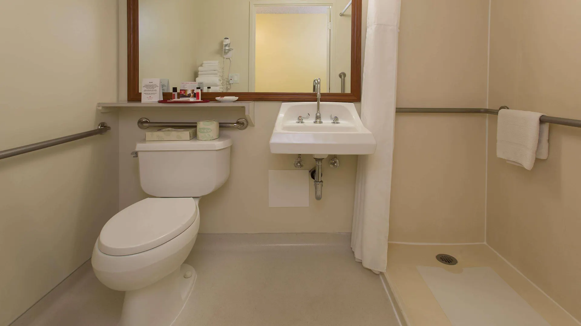 Ramada Plaza By Wyndham Waikiki Hotel Honolulu 3*,  United States